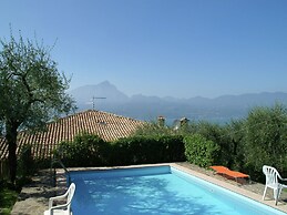 Villa in Torri With Pool & Mountain Views