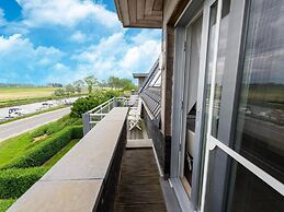 Quiet Getaway w/ Terrace