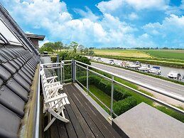 Quiet Getaway w/ Terrace
