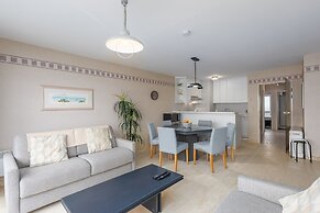 Cozy and Spacious Apartment on the 1st Floor