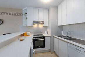 Cozy and Spacious Apartment on the 1st Floor