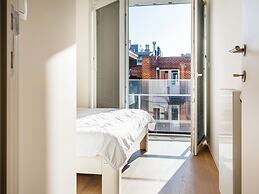 Apartment on Zeedijk With Stunning Sea View