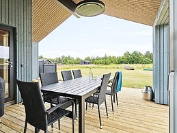 5 Star Holiday Home in Albaek