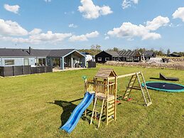 5 Star Holiday Home in Albaek