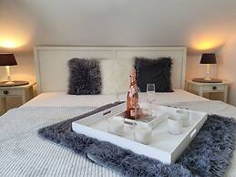 See & So Modern Retreat