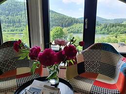 See & So Modern Retreat