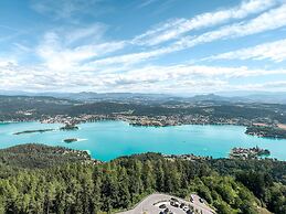Apartment in Kottmannsdorf Near Worthersee