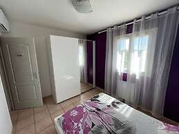 Villa in Vidauban With Pool & Vineyards Nearby