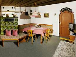 Haus Brunneck Modern Retreat