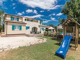 Villa Martha Comfortable Holiday Residence