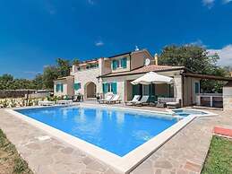 Villa Martha Comfortable Holiday Residence
