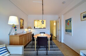 Chic Sea-view Apartment