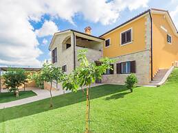 Villa Nataly met Zwembad