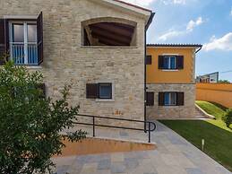 Villa Nataly met Zwembad