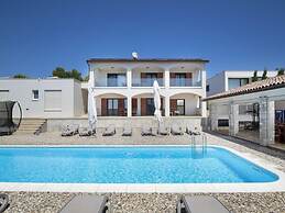 Villa Zuccon Comfortable Holiday Residence