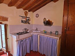 Raffinee Farmhouse With Pool Views