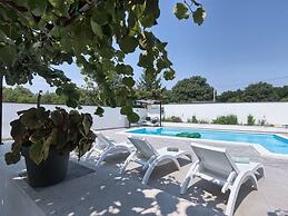 Villa Barbara Comfortable Holiday Residence