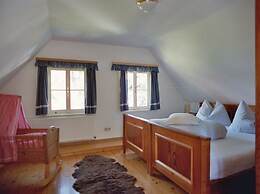 The Holler Comfortable Holiday Residence
