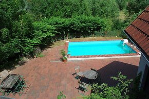 Wohnung in Dargun mit Pool und Streichelzoo