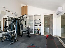 Sunshine Comfortable Holiday Residence