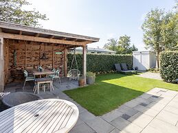 Holiday Home Near Beach With Garden