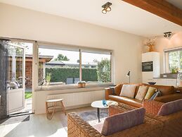 Holiday Home Near Beach With Garden