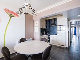 Apartment on the 7th Floor With sea View