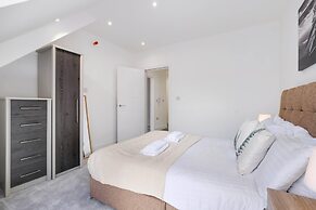 Modern 1 Bedroom Apartment - Camberley