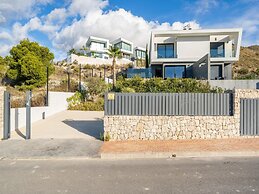 Villa in Benidorm With Private Pool