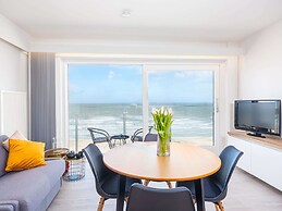 Beautiful Apartment With Stunning sea View