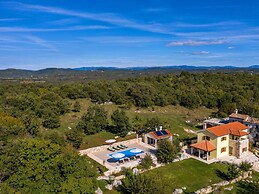 Villa Casa Ida Comfortable Holiday Residence