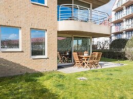 Ground Floor Apartment With Large Garden