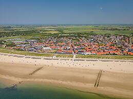 Zoutelande Retreat by Sea