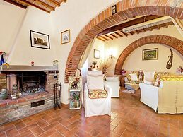 Tranquil Cortona Home