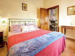 Tranquil Cortona Home