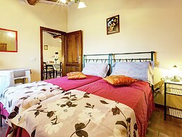 Tranquil Cortona Home