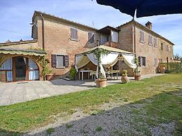 Tranquil Cortona Home