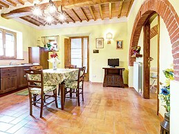 Tranquil Cortona Home