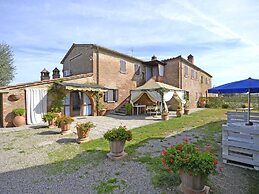 Tranquil Cortona Home
