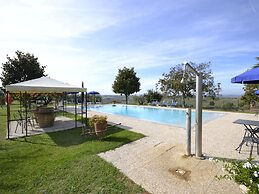 Tranquil Cortona Home