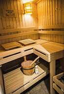 Wide Luzin Modern Retreat