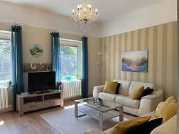 Holiday Apartment Lake View