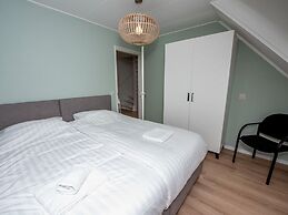 Spacious Holiday Home With Private Jetty