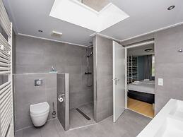 Spacious Holiday Home With Private Jetty
