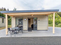 Bungalows mit Terrasse am Kronenburger See