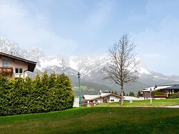 Apartment in Ellmau With Ski-in Access