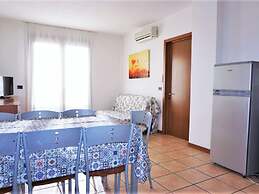 Relaxing Apartment in Caorle for 7