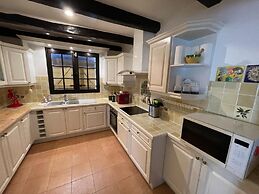 Villa in Vidauban With Pool and BBQ