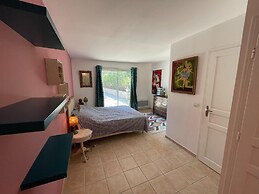 Villa in Vidauban With Pool and BBQ