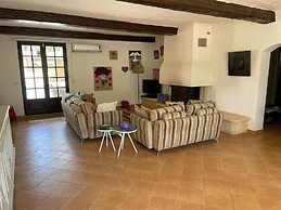 Villa in Vidauban With Pool and BBQ